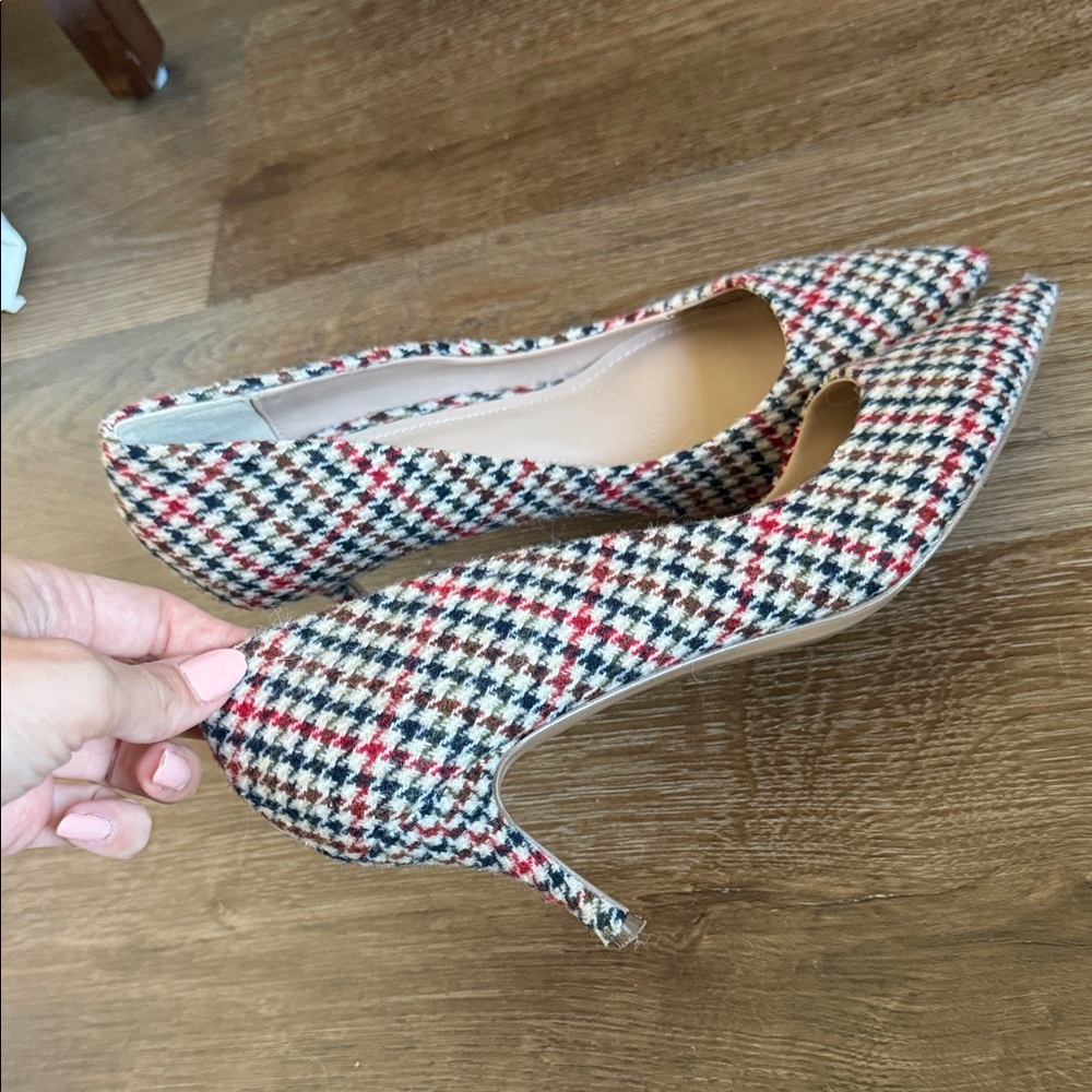 Charles David Houndstooth Pointed-Toe Pumps in Red, Black & Cream
